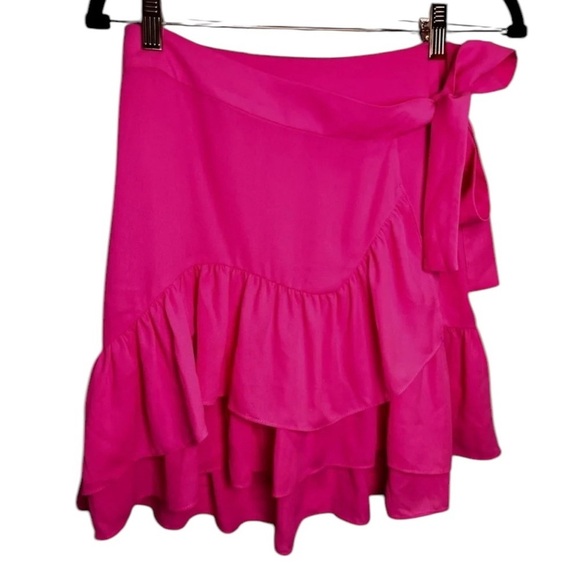 Lilly Pulitzer wrap skirt size 4 in excellent condition - Picture 5 of 7